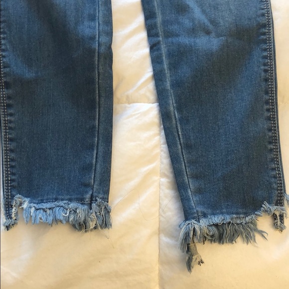 Mid rise jeans - Picture 2 of 4